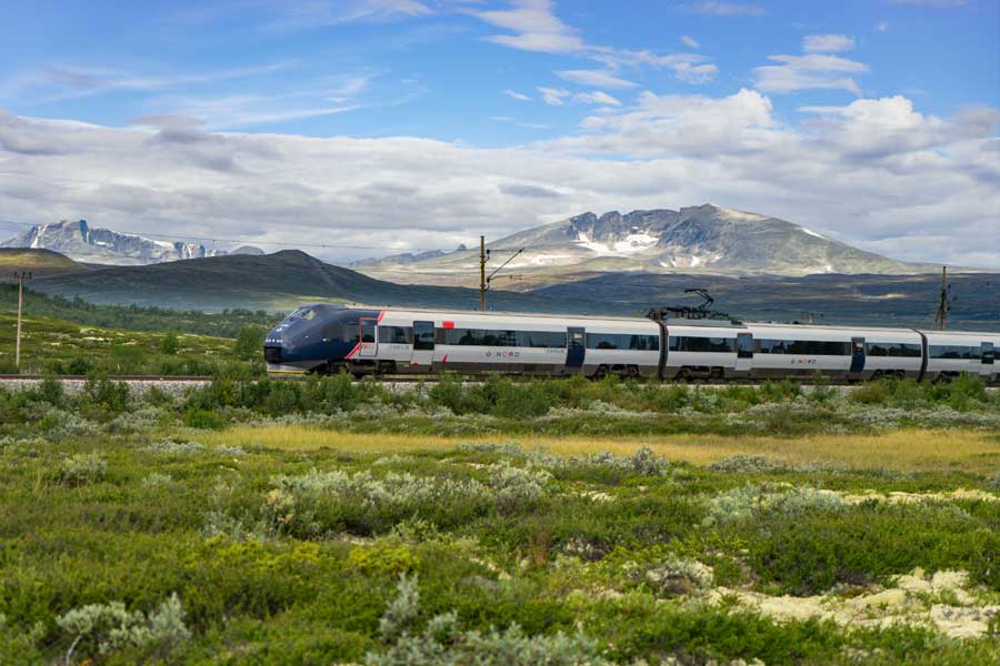 2026 16-Daagse Hurtigruten bus & treinreis