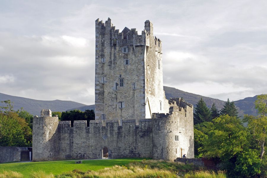 Ross Castle, Killarney met verblijf in tophotel