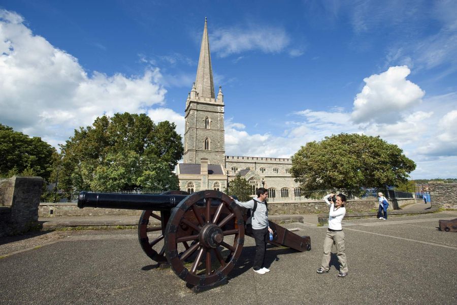 Derry autorondreis Ierland B&B