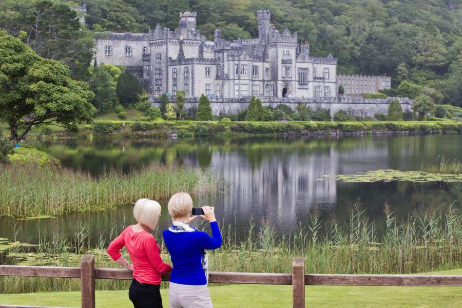 Kylemore Abbey autorondreis Ierland hotels