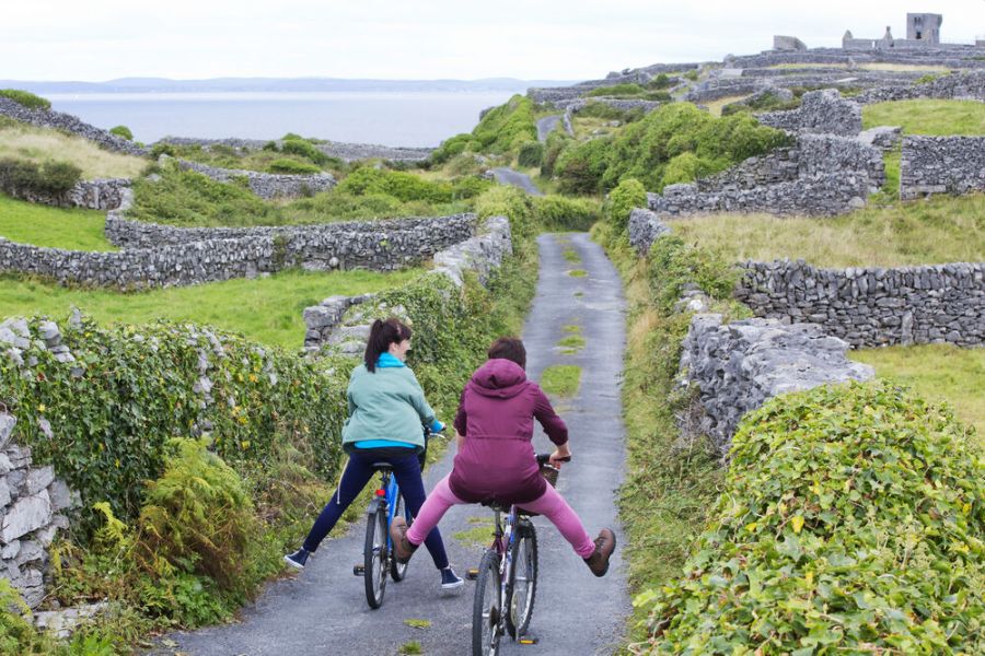 Aran Islands autorondreis Ierland Inns