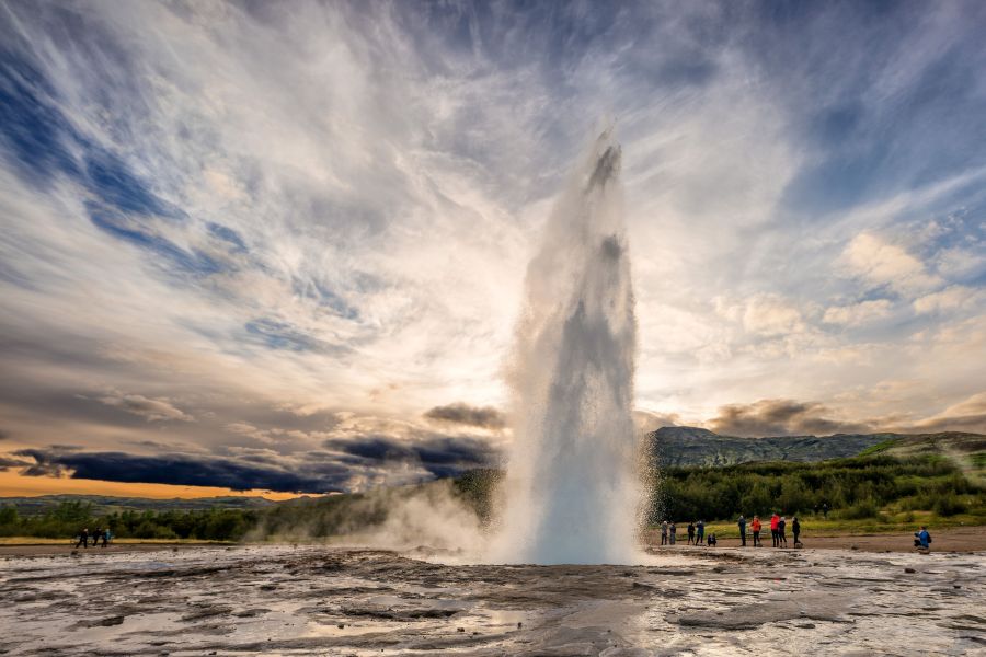 Geysir spuit Golden Circle IJsland