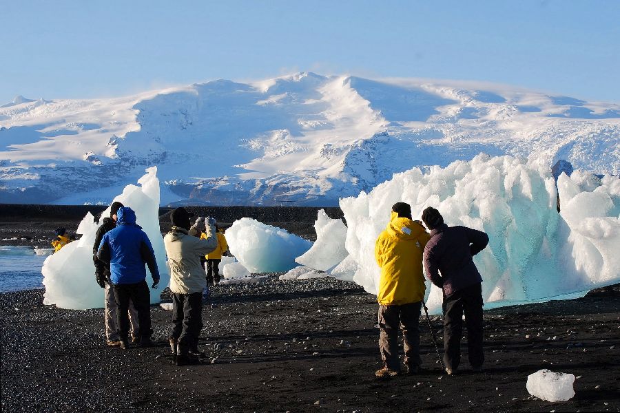 Diamond Beach, Jökulsarlon Glacier Lagoon, busrondreis IJsland