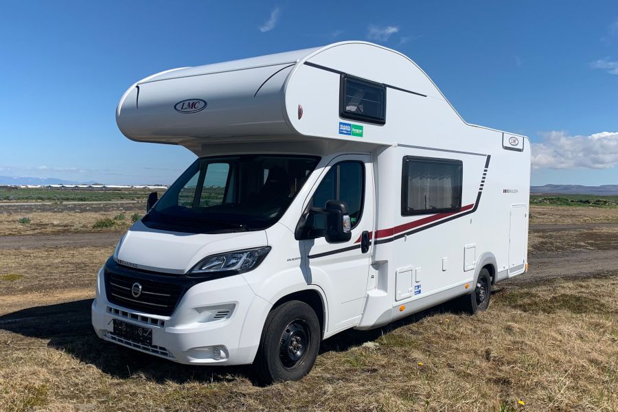Campers & motorhomes vanuit Akureyri Europcar