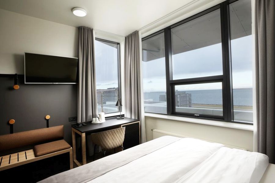 Hotel Cabin, Reykjavik