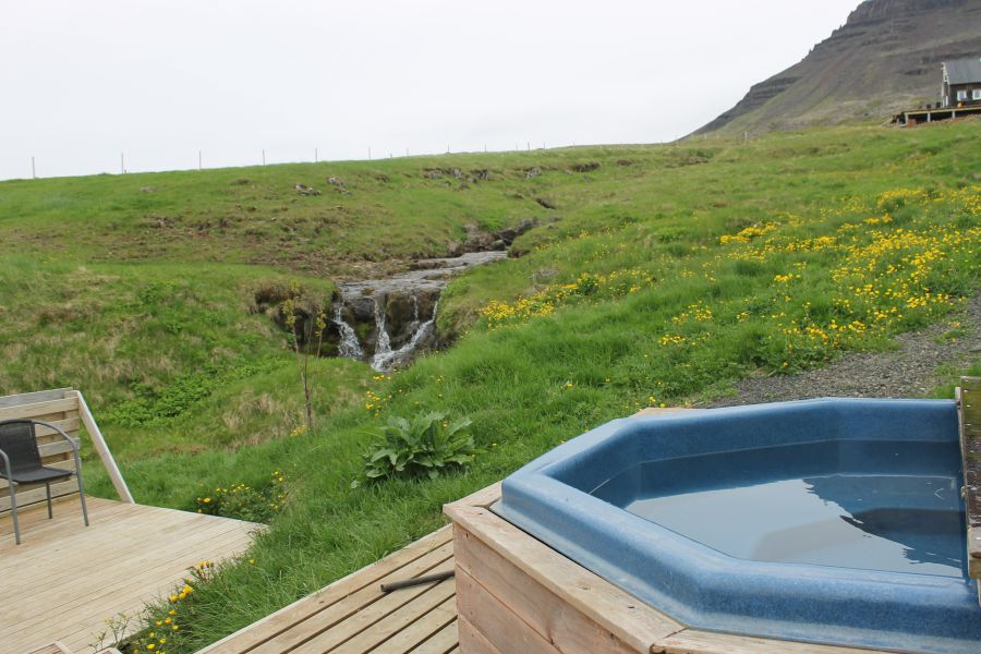 Hraunsnef Cottages, Bifröst