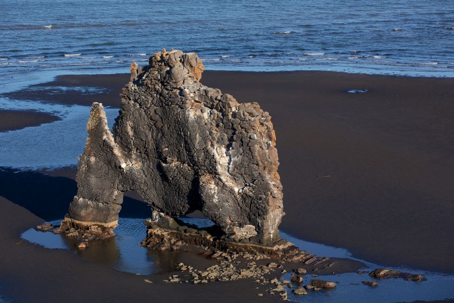 Hvitserkur Autorondreis IJsland