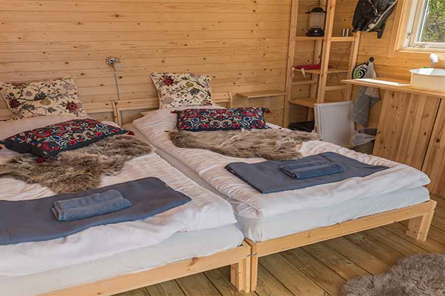 kamer in de floatingcabins bij Sommarhagen in Boxholm in Zweden 